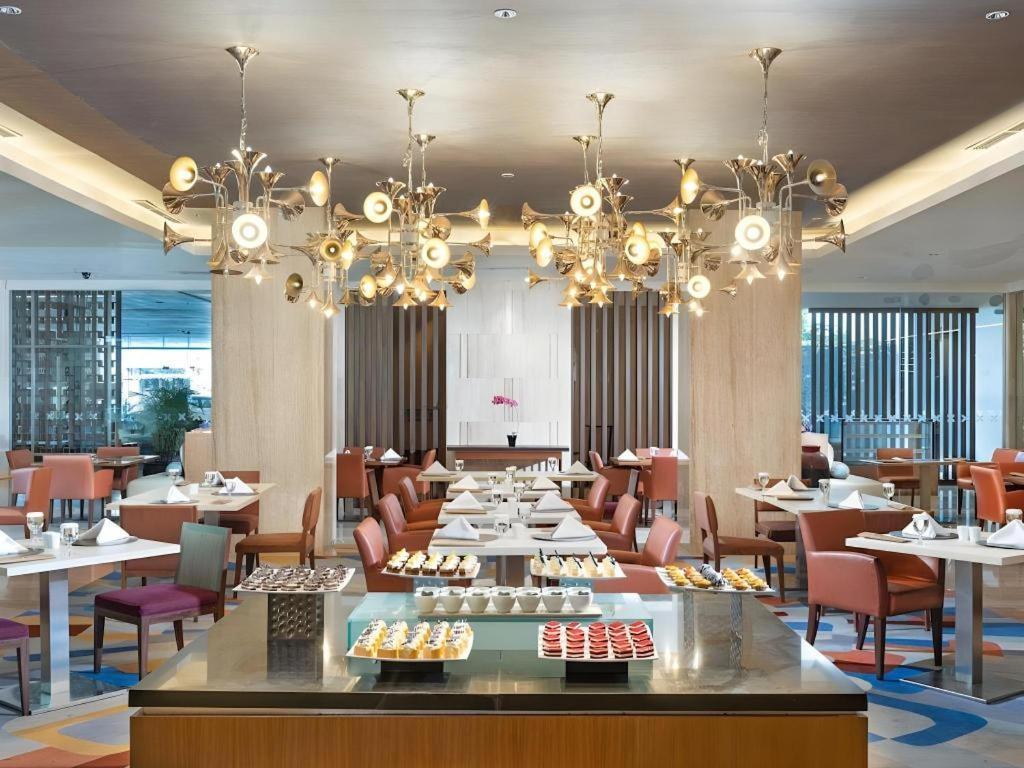 Artotel Suites Bianti Yogyakarta Exterior foto