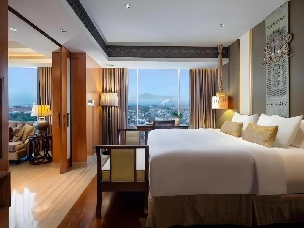 Artotel Suites Bianti Yogyakarta Exterior foto